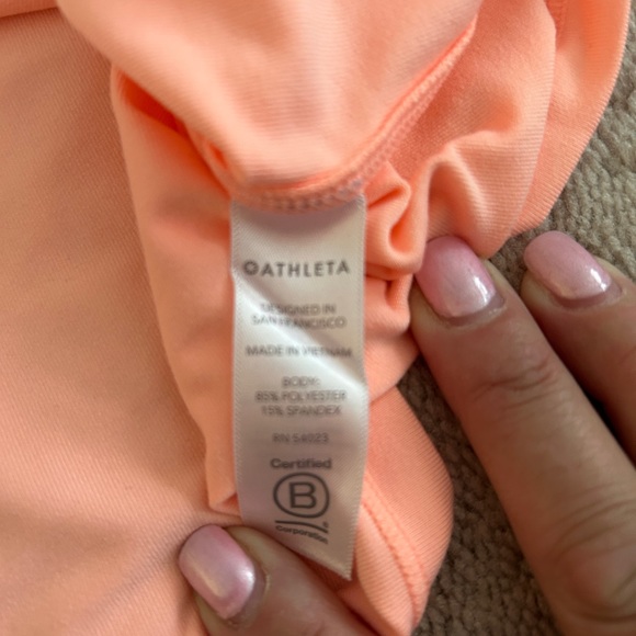 Athleta Crop Top Size XL - Picture 4 of 4